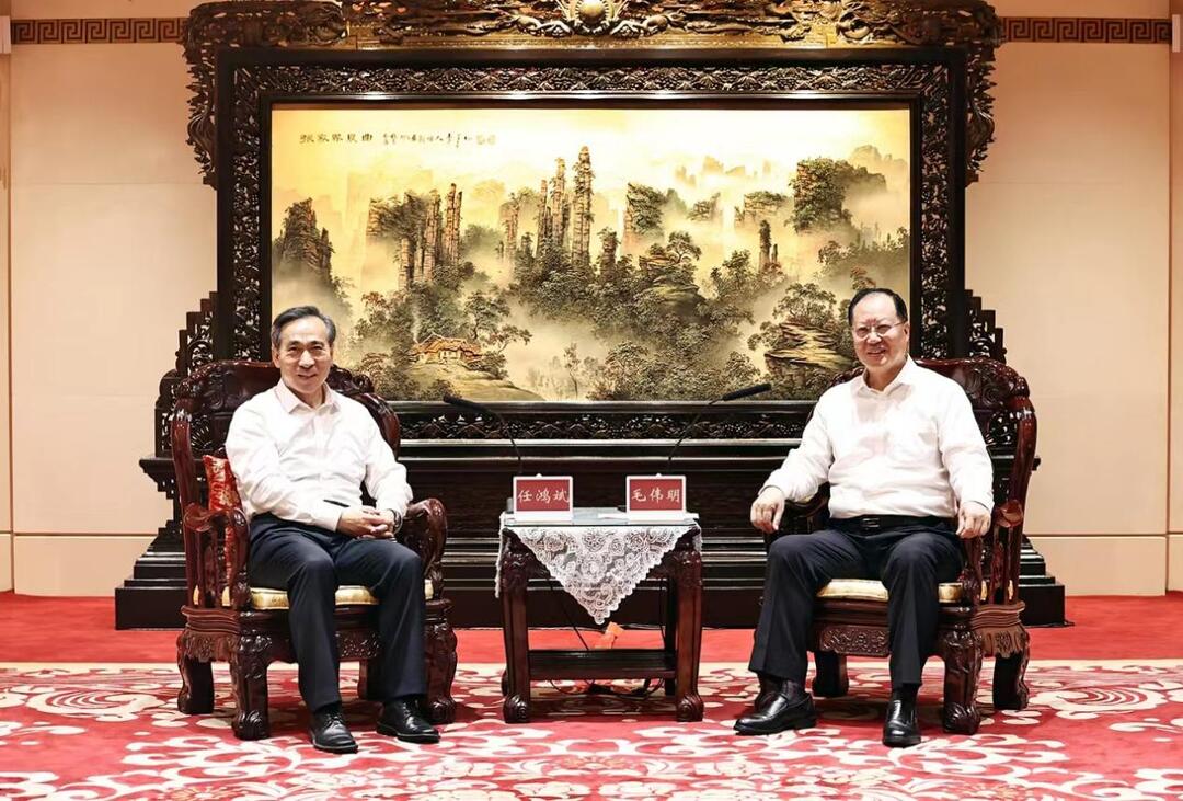 省政府与中国贸促会举行工作会谈 毛伟明任鸿斌出席