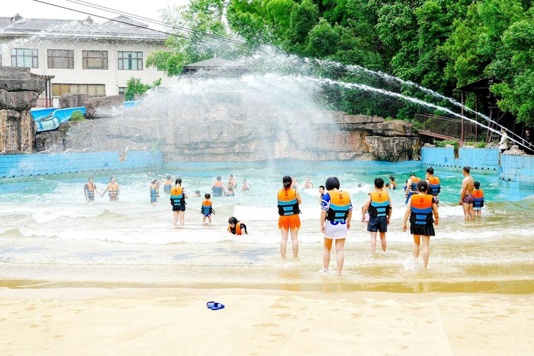 “到森林里來撒潑”

寧鄉(xiāng)各景區(qū)組團(tuán)迎夏季旅游高峰