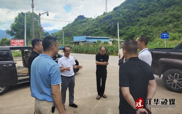 江华自然资源局开展地质灾害巡查与项目选址工作