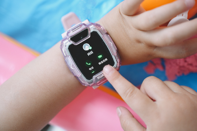 儿童智能手表逐渐“手机化”，如何避免孩子沉迷其中