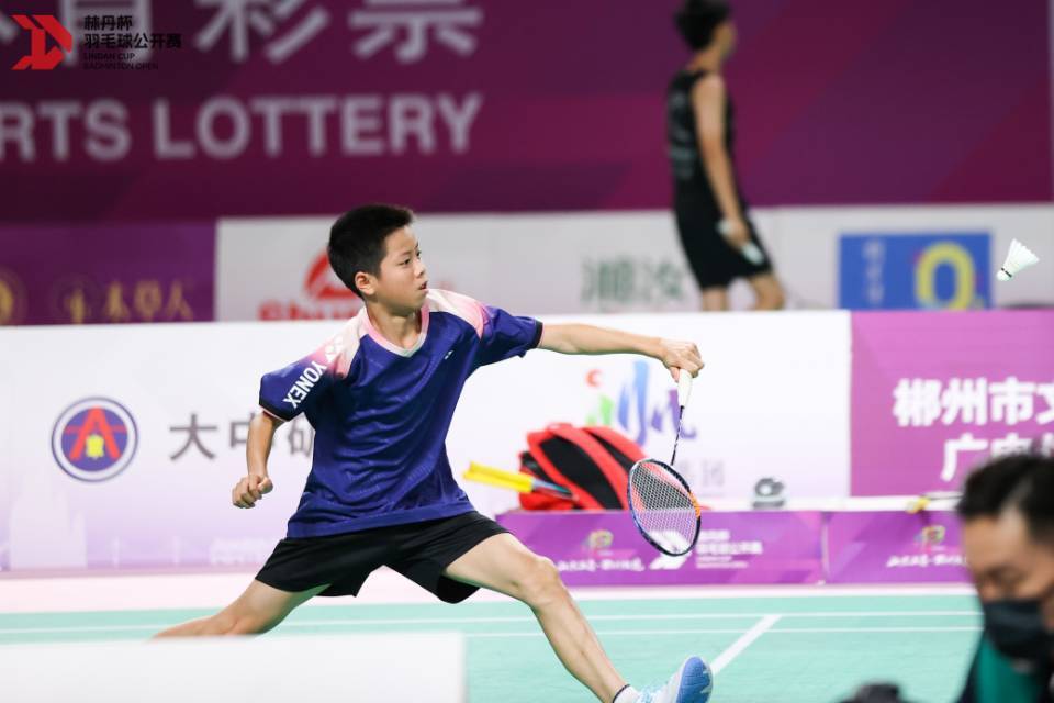 喜报！湘潭市岳塘区育才学子荣获林丹杯羽毛球公开赛青少年B组男单冠军