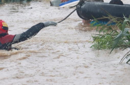 暴雨、山洪、强对流、高温、台风！中央气象台五预警齐发，紧急提醒