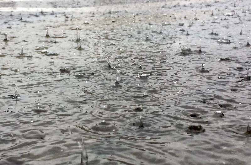 湖南大部地区有降雨，气温猛降10℃以上