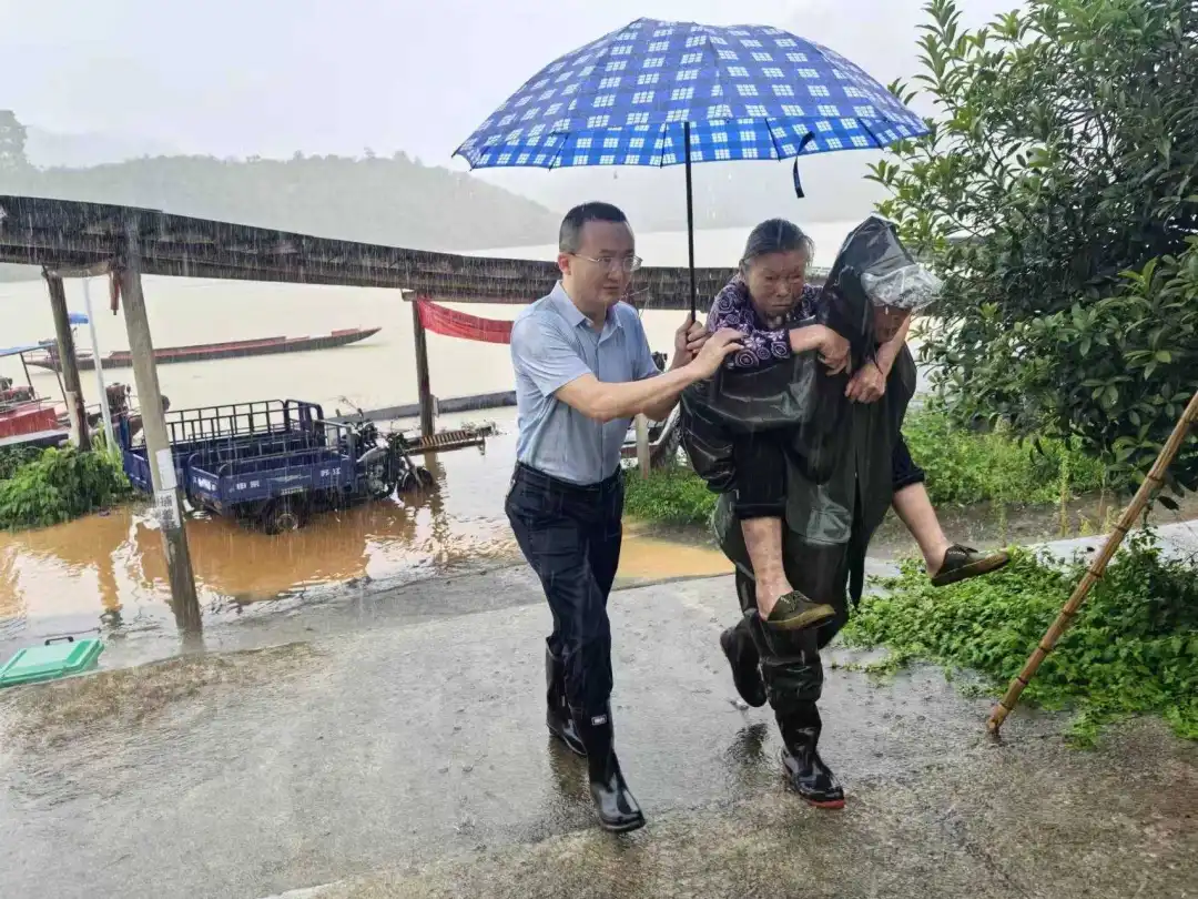 闻“汛”而动 抗击“格美”丨郴州各地防汛救灾一线见闻