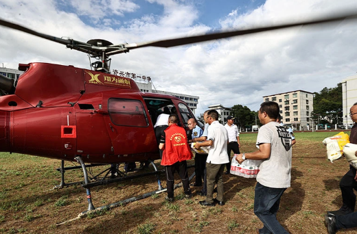 株洲游客譚賓一家與朋友共10人因暴雨被困資興八面山瑤族鄉(xiāng)大山中——驚心動魄的5天4夜