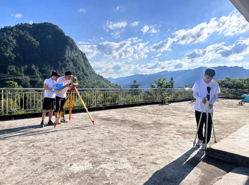 他们为乡村房屋建立“健康档案”