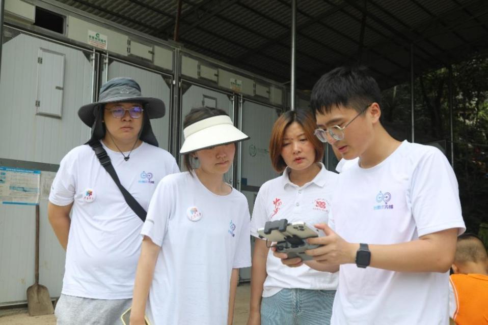 他们用科技赋能走马坪村产业振兴宣传