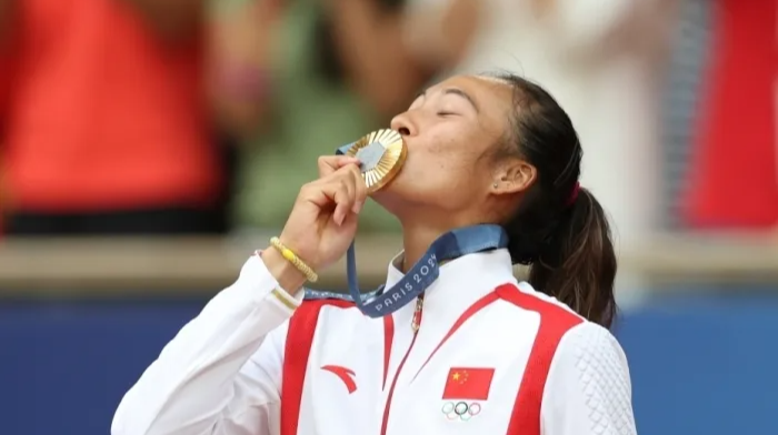 郑钦文，21 岁的“女王”