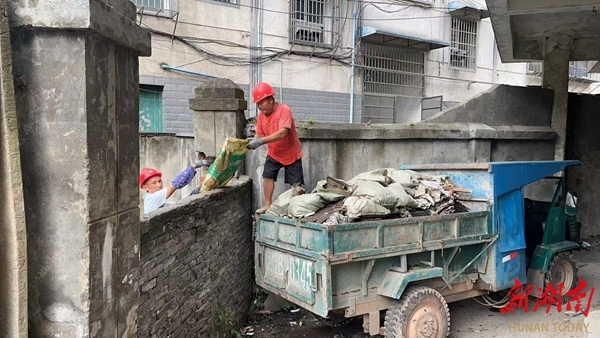 助力5A景區(qū)創(chuàng)建 環(huán)境整治不留死角