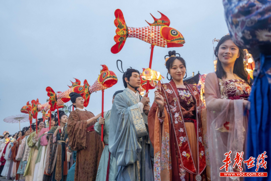 七夕还能这么玩？湖南是懂浪漫的