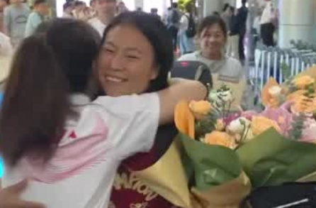 双语湖南|奥运亚军邓丽娟：有梦想就要坚持下去