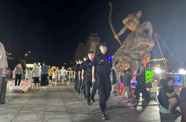 出動警力超10萬人次！湖南公安開展夏夜治安巡查宣防第二次集中統(tǒng)一行動