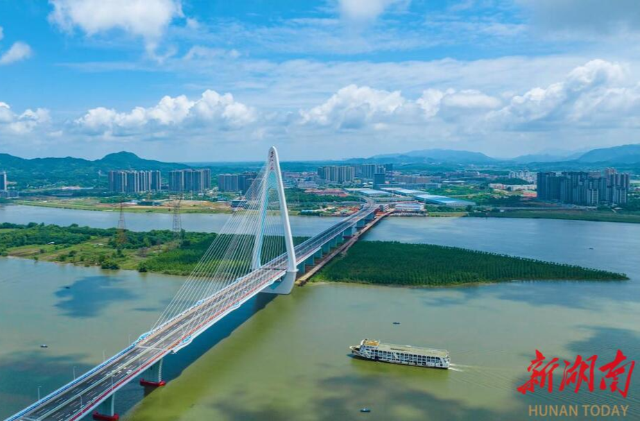 一片土地的汗水和热望——望城区基础建设振翅腾飞