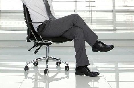 无意识的6个小习惯，正在悄悄伤害你的肌肉！丨提素养 促健康