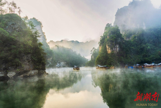 中國國家旅游形象宣傳片《你好，中國》發(fā)布，張家界寶峰湖首屏出鏡