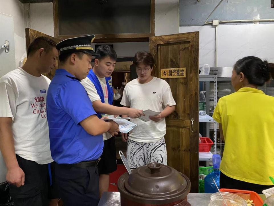 規(guī)范餐廚垃圾管理 守護市民“舌尖”安全