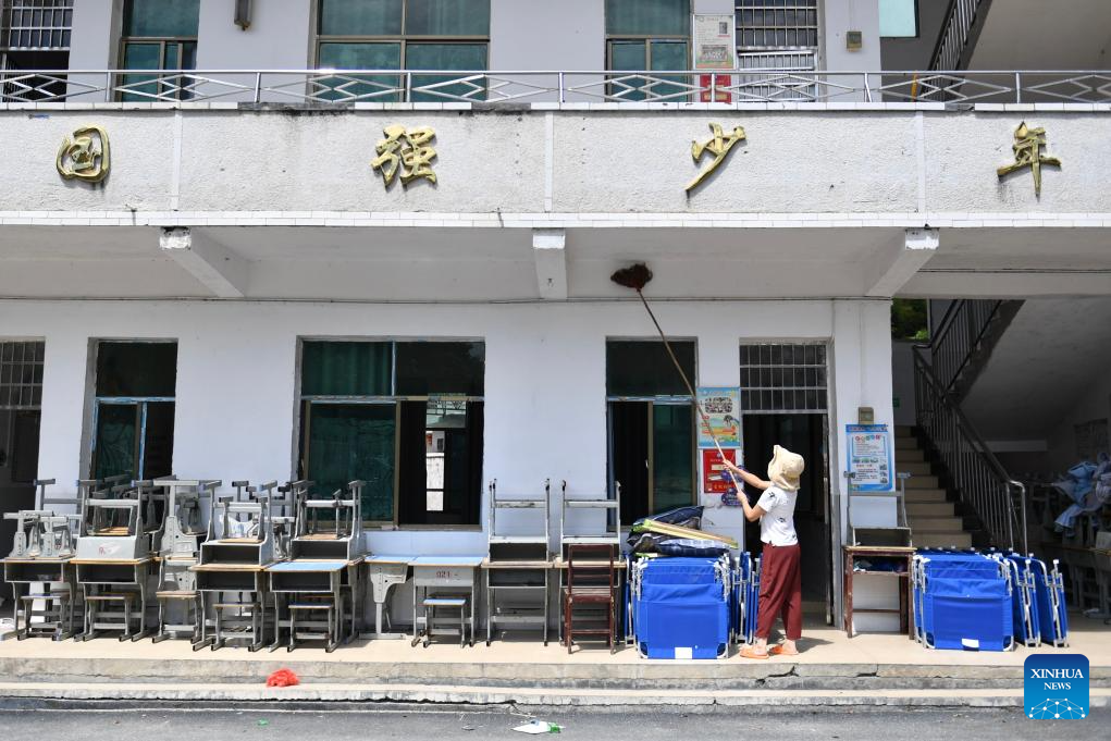 Zixing City in Hunan speeds up reconstruction of campus for new semester