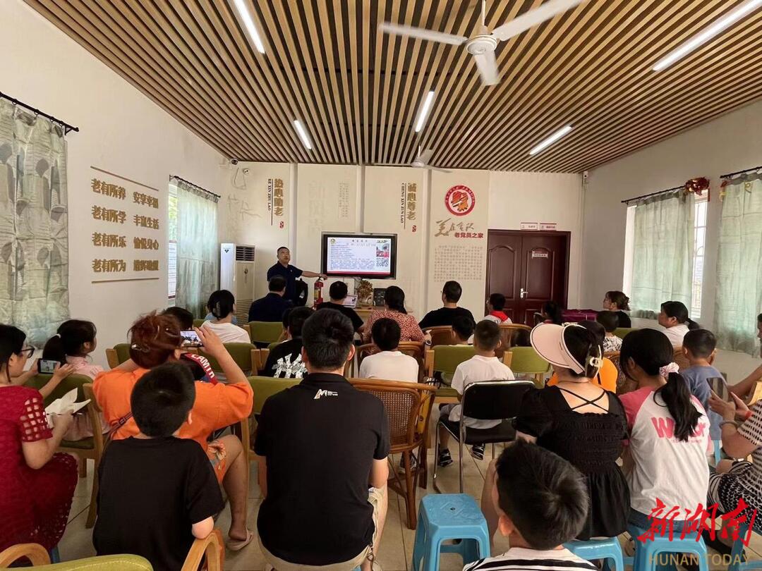 長沙新天社區(qū)：垃圾分類“廉”來助  共建美好家園