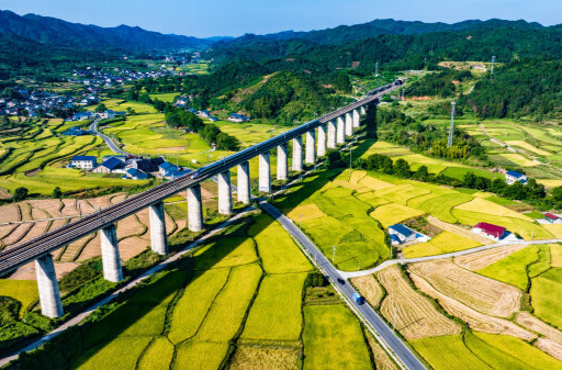 理論·新域 | 完善機(jī)制破解難題 加快湖南生態(tài)產(chǎn)品價(jià)值實(shí)現(xiàn)