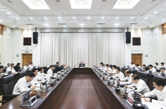 毛偉明主持省政府第44次常務(wù)會議 研究對非合作、民政事業(yè)發(fā)展等工作