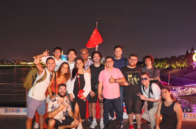 Foreign Self-media Workers Visit Changsha