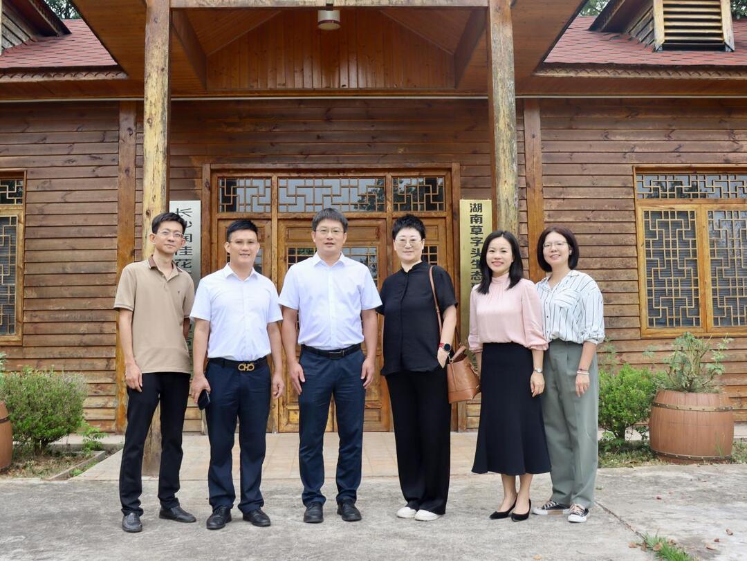 湖南交通職院副院長李云峰帶隊走訪湖南草字頭生態(tài)環(huán)境建設(shè)有限公司、志合者創(chuàng)新實(shí)踐先鋒基地