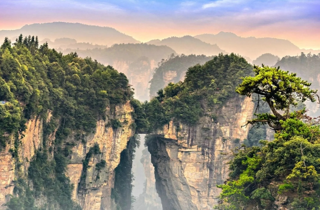 Hunan's Seven Urban Districts Shortlisted for Top 100 National Tourism Strengths List