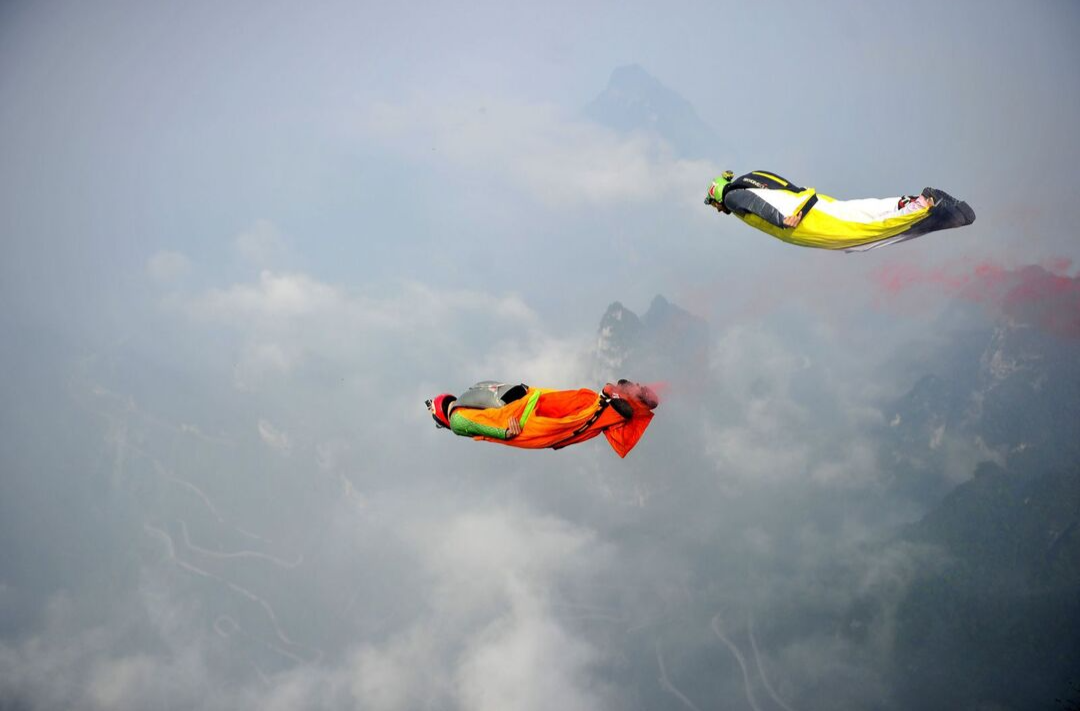 France's Serrano Wins Target-hitting Title at Wingsuit World Championship