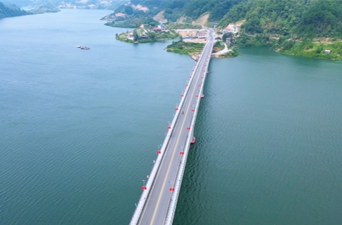 Newly-opened Dongqu Highway Facilitates Public Transportation in Zhexi Reservoir Area