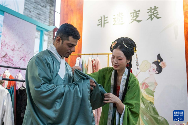 3rd Hunan Intangible Cultural Heritage Expo Opens in Hengyang