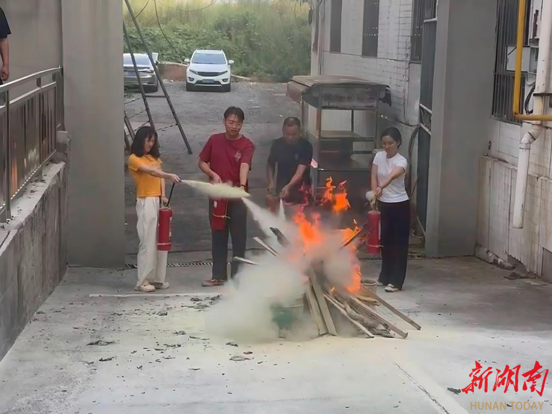 長沙八一橋社區(qū)開展消防安全知識培訓