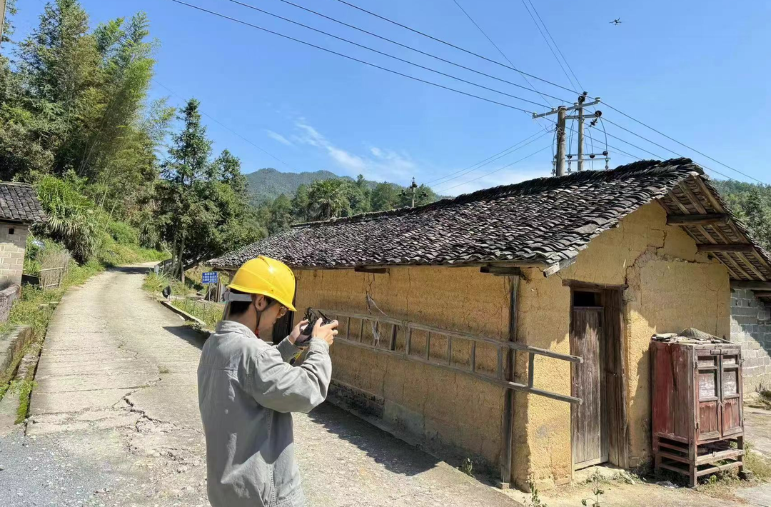 國網(wǎng)炎陵縣供電公司：國慶保電“不打烊”