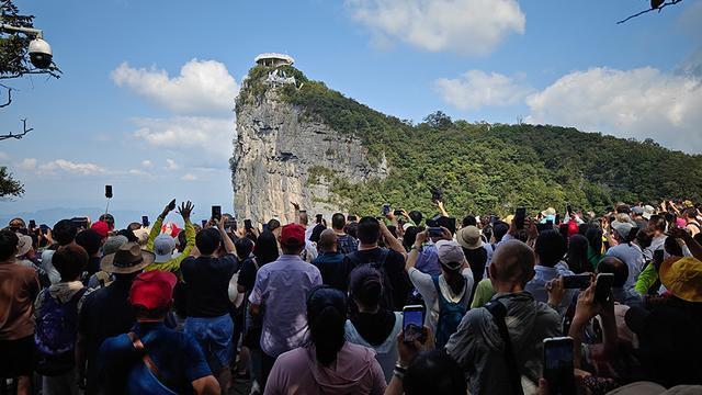 國慶湖南生態(tài)游火熱 日均創(chuàng)收超17億元