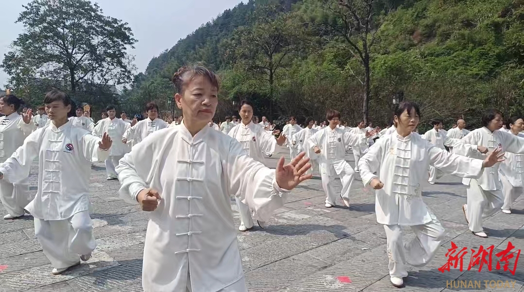 我們的節(jié)日·重陽 | 登高賞景“沐”重陽