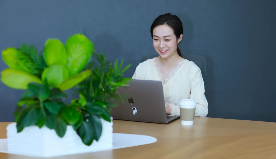 膝关节就是被这样用废的！8个伤膝盖的习惯，最后一个真没想到！