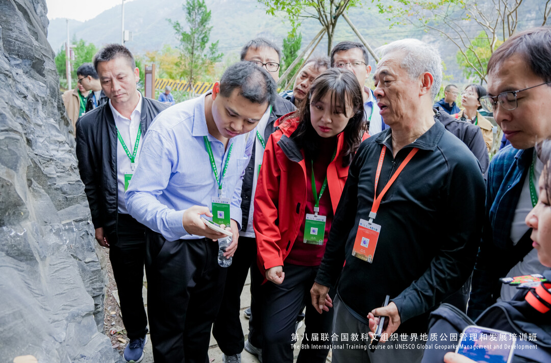 第八屆聯(lián)合國教科文組織世界地質公園管理和發(fā)展培訓班走進湘西