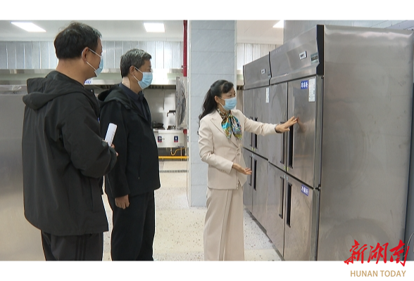 王静晗开展中小学“校园餐”专项督查