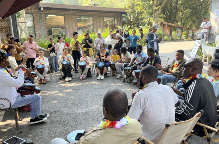 Sweet Chinese Song Performed at African Cultural Park