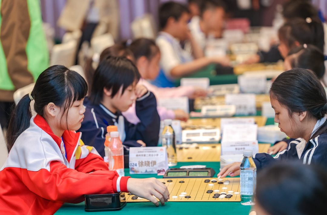 黑白较量乐在“棋”中 省中小学围棋锦标赛在韶山举行