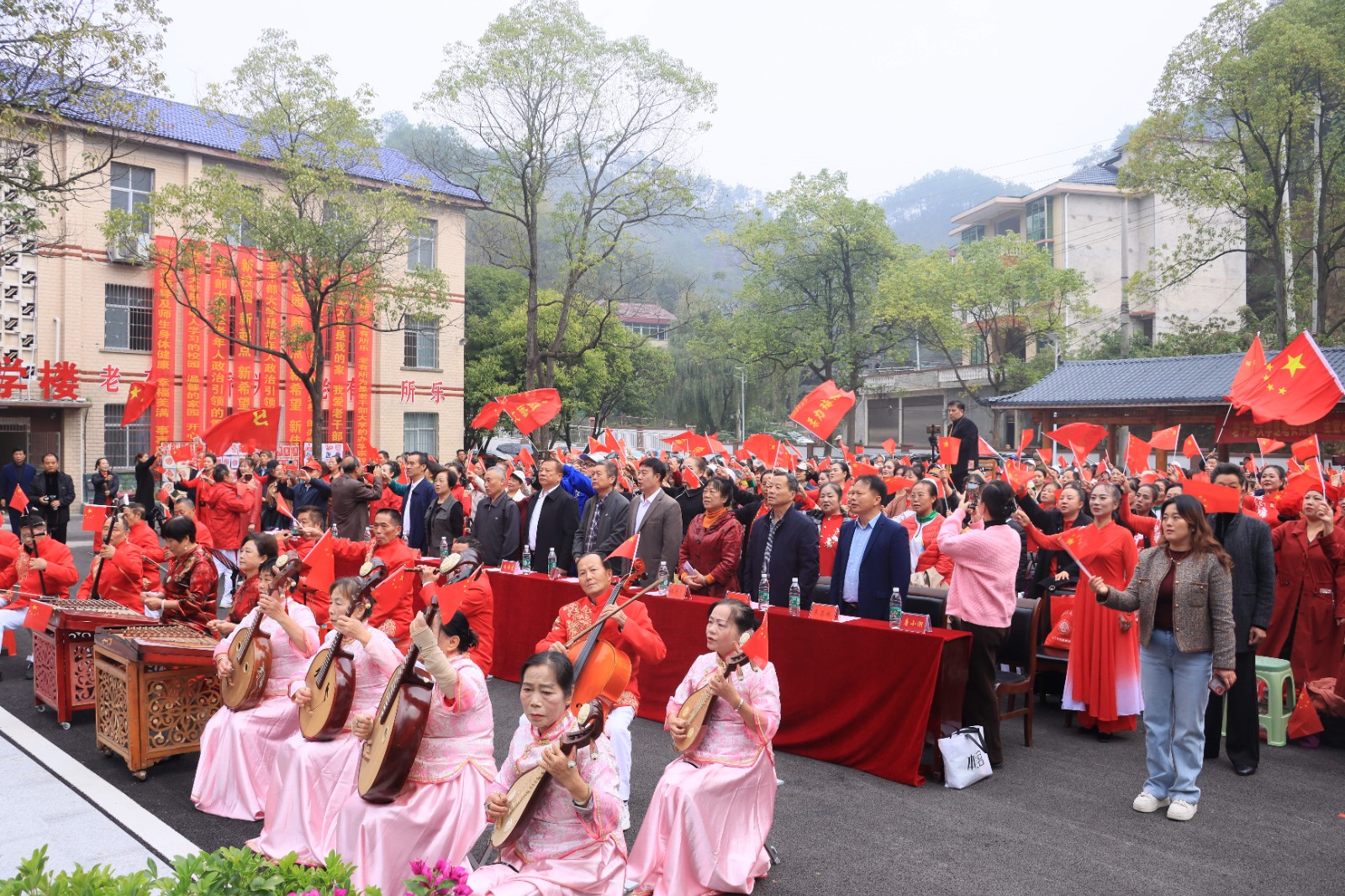 会同县老干部大学举办新校庆典文艺演出