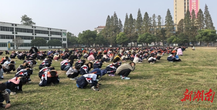 实战防空演练，共筑生命防线————西城中心小学防空紧急疏散演练