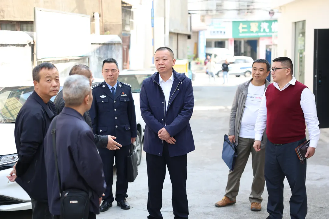 潘勇到大庸桥街道调研“三联四建”工作