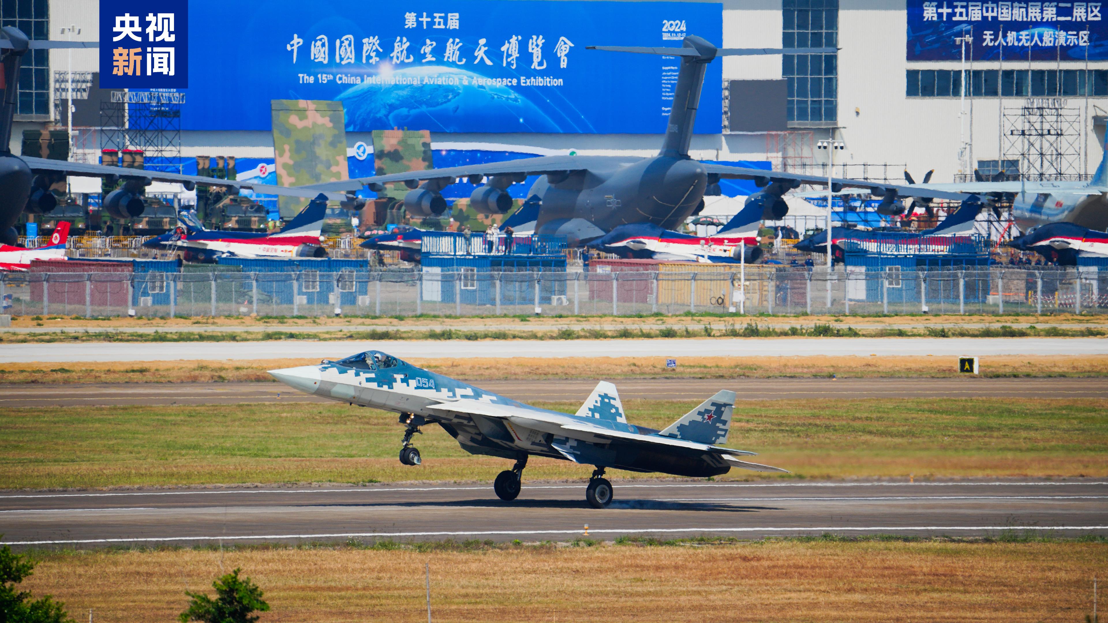 高清大图来了！近距离感受隐形战机苏-57帅气训练画面