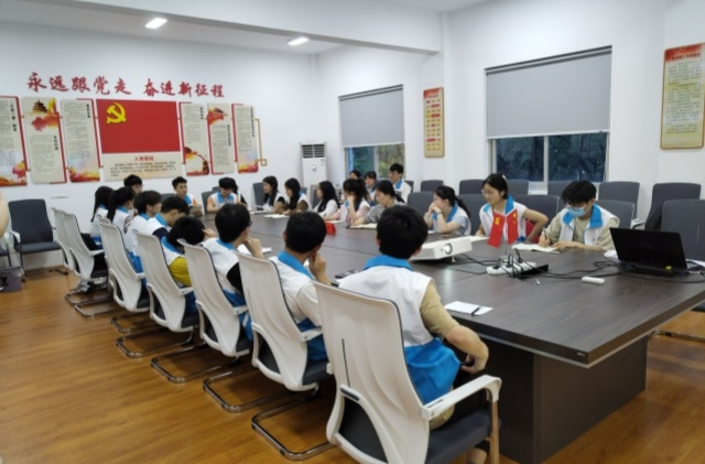 朋輩引領(lǐng)，攜心同行——長沙民政職院電子學(xué)院積極探索學(xué)業(yè)朋輩互助“三化”新模式