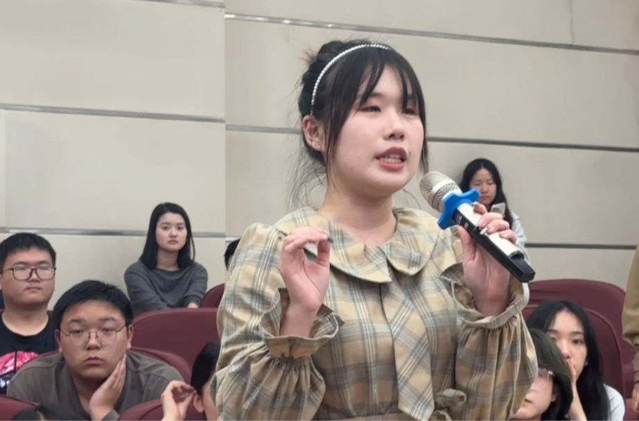 关注“黄昏恋”，打造老年人的交友平台？这个00后女孩想这样创业