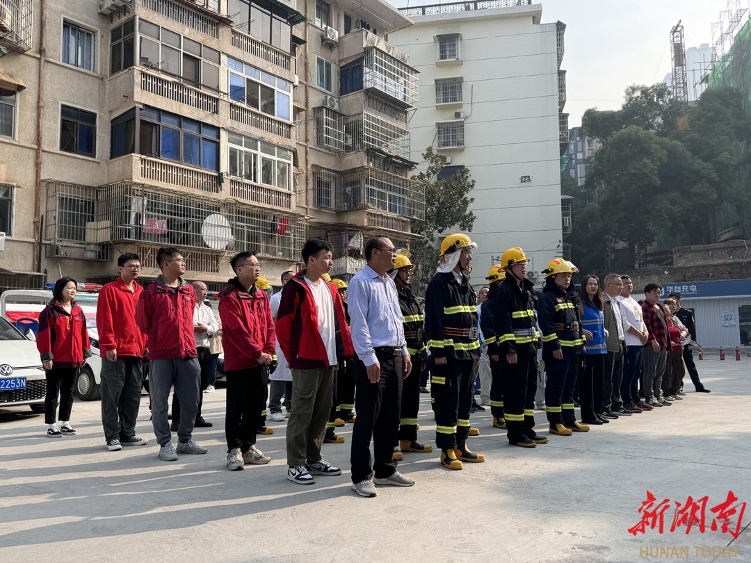 芙蓉南路社区党建聚力 保障“小巷”安全