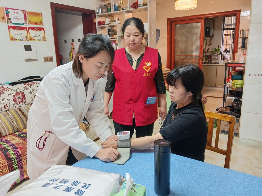 湘潭市民乐社区：精准康复送上门，家医助残暖人心