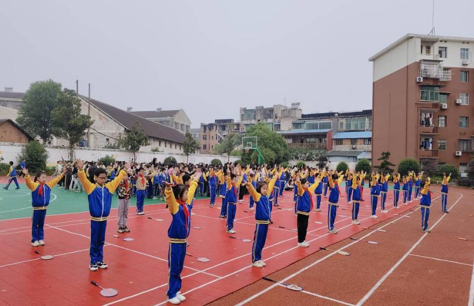 资阳区左家仑小学：活力绽放 精彩无限