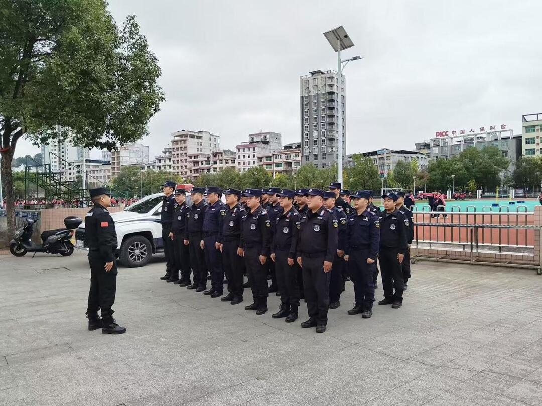 龙山职中：隐患排查在行动，安全校园共守护