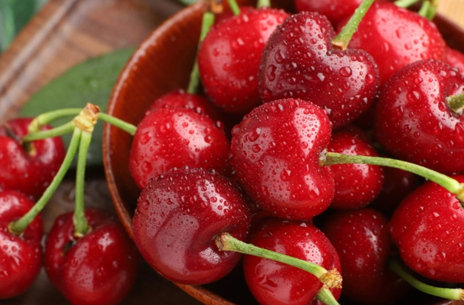 车厘子“抢鲜”上市 想实惠可再等等